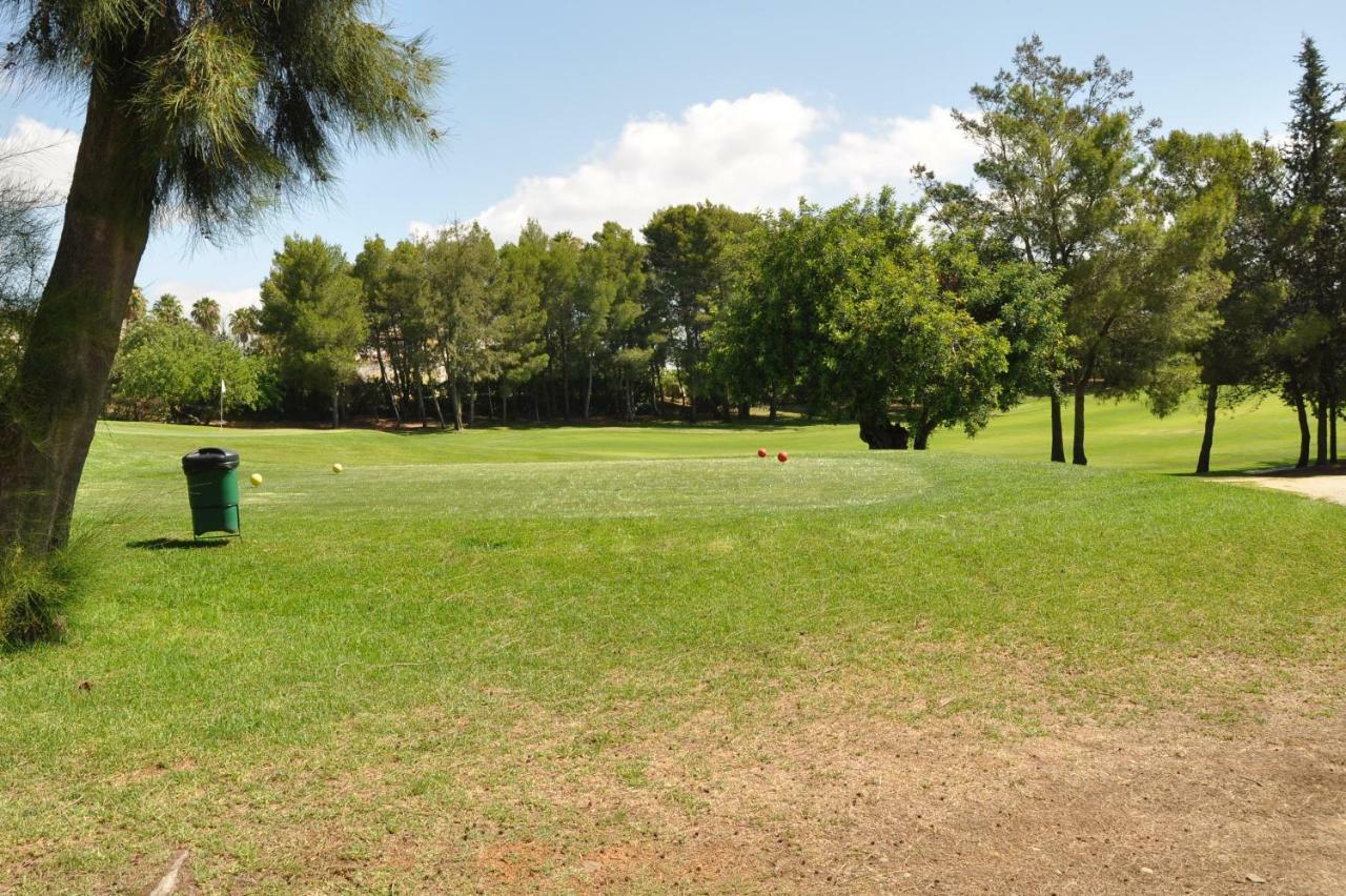 Between Golf And Beach Портиман Екстериор снимка